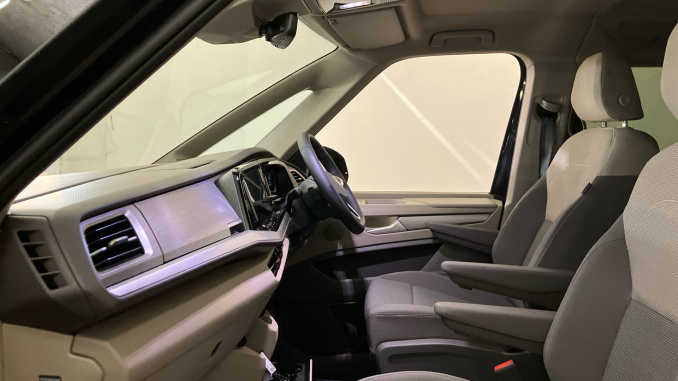 Volkswagen Multivan 2.0 TDI Life 5dr DSG Diesel Estate - Image 23